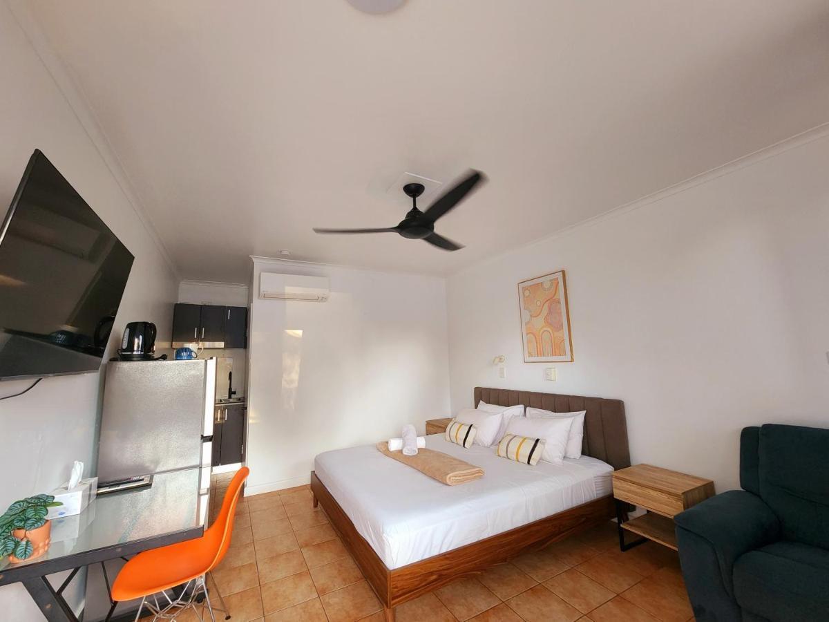 K - Town Hotel Katherine Bagian luar foto